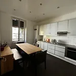 Eaux Vives The Happy Place Side Apartment *